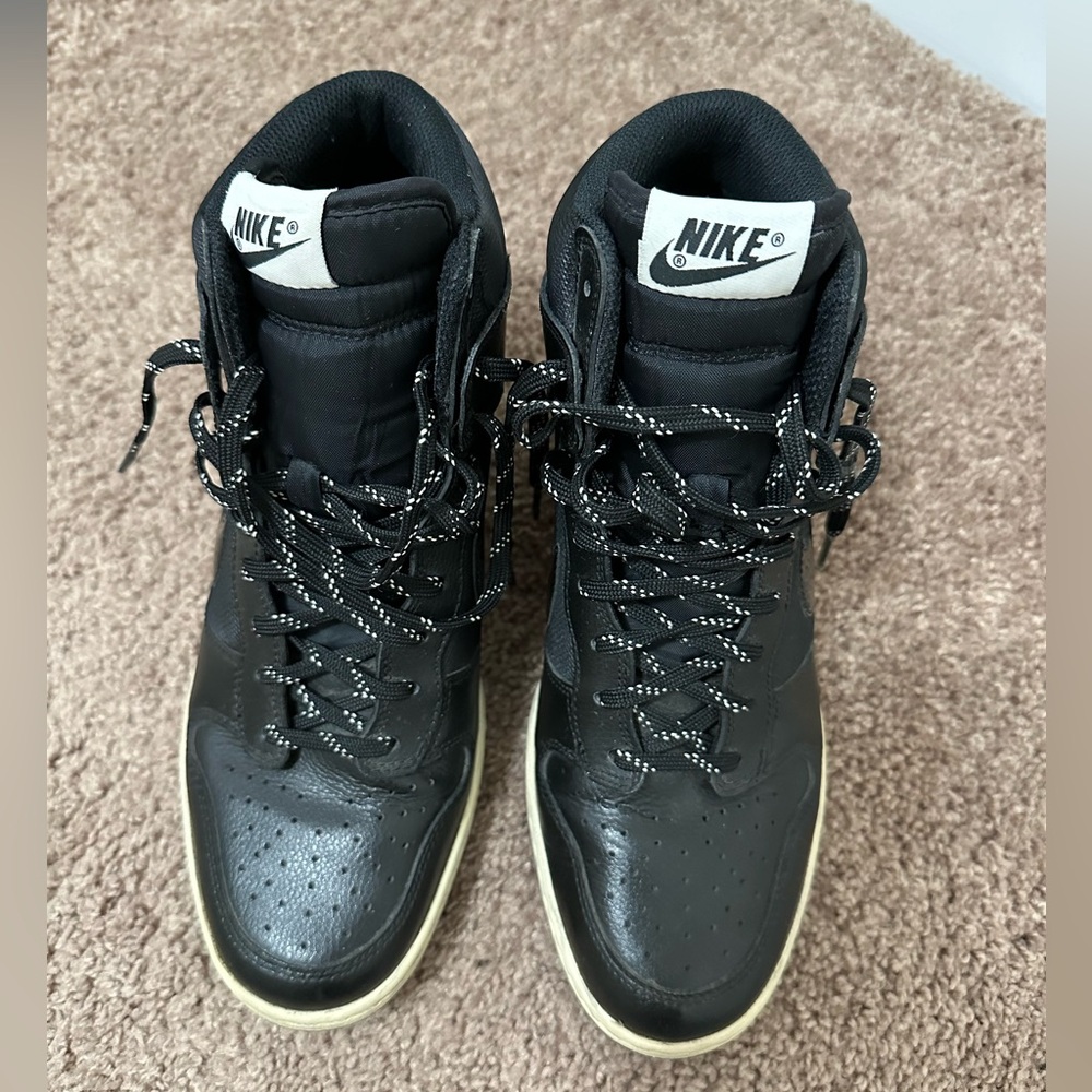 Nike Platform Air Force Women’s Sneakers Size: US 9